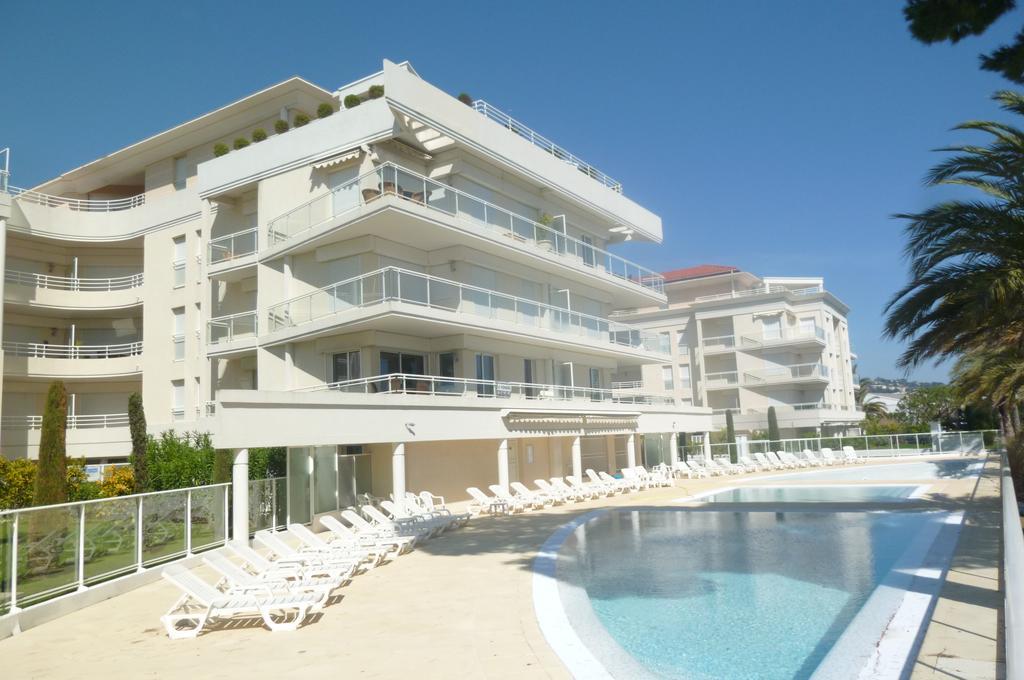 Stunning 2 Bed, 2 Bath Apt On The Cannes Sea Front Has Swimming Pool And Is A Secure Modern Building 464 Экстерьер фото