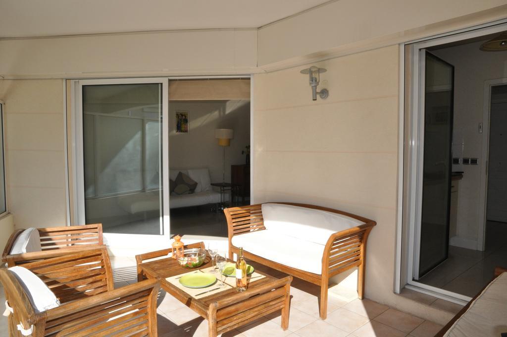 Stunning 2 Bed, 2 Bath Apt On The Cannes Sea Front Has Swimming Pool And Is A Secure Modern Building 464 Экстерьер фото