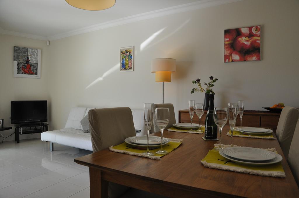 Stunning 2 Bed, 2 Bath Apt On The Cannes Sea Front Has Swimming Pool And Is A Secure Modern Building 464 Экстерьер фото