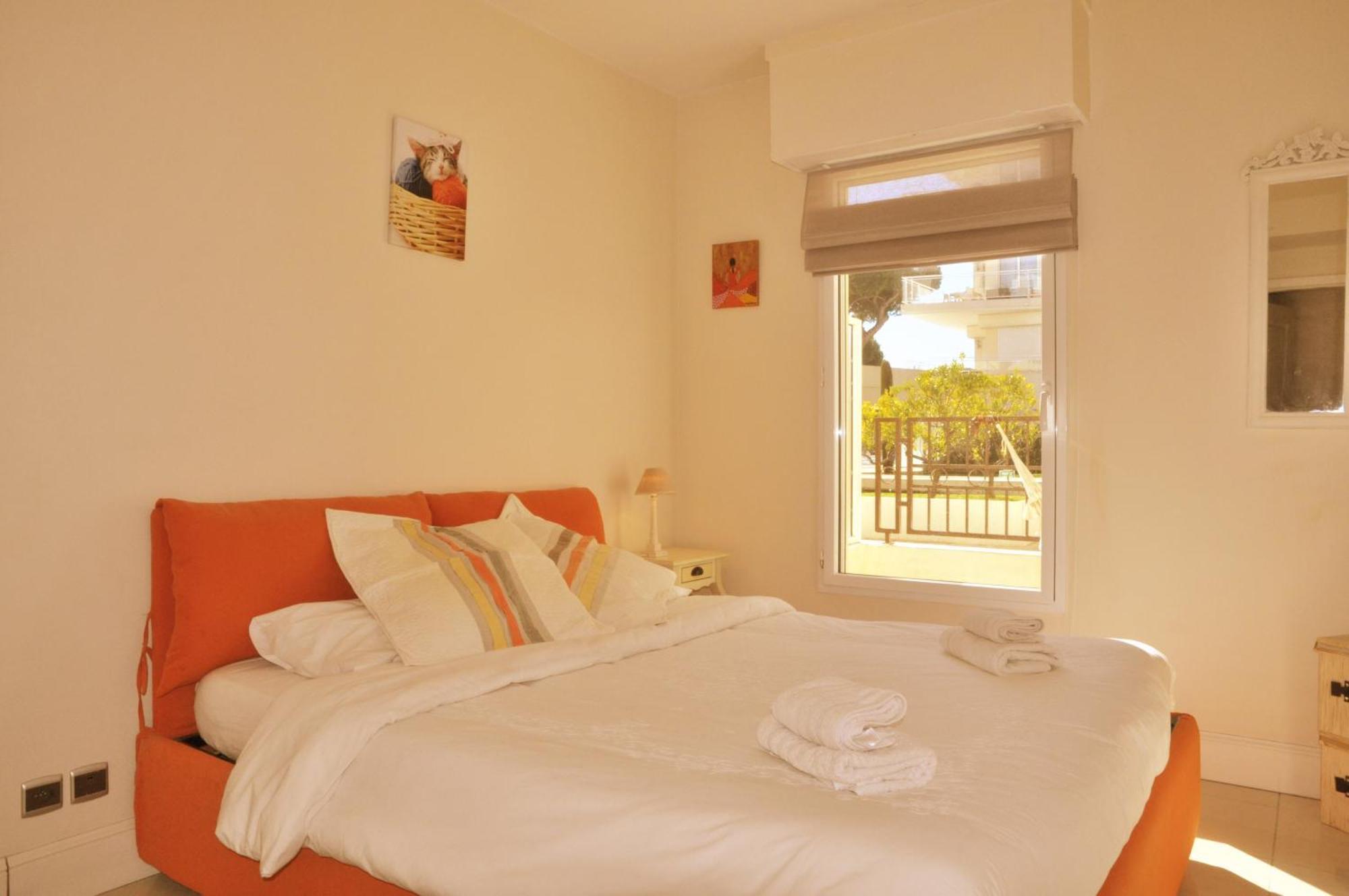 Stunning 2 Bed, 2 Bath Apt On The Cannes Sea Front Has Swimming Pool And Is A Secure Modern Building 464 Экстерьер фото