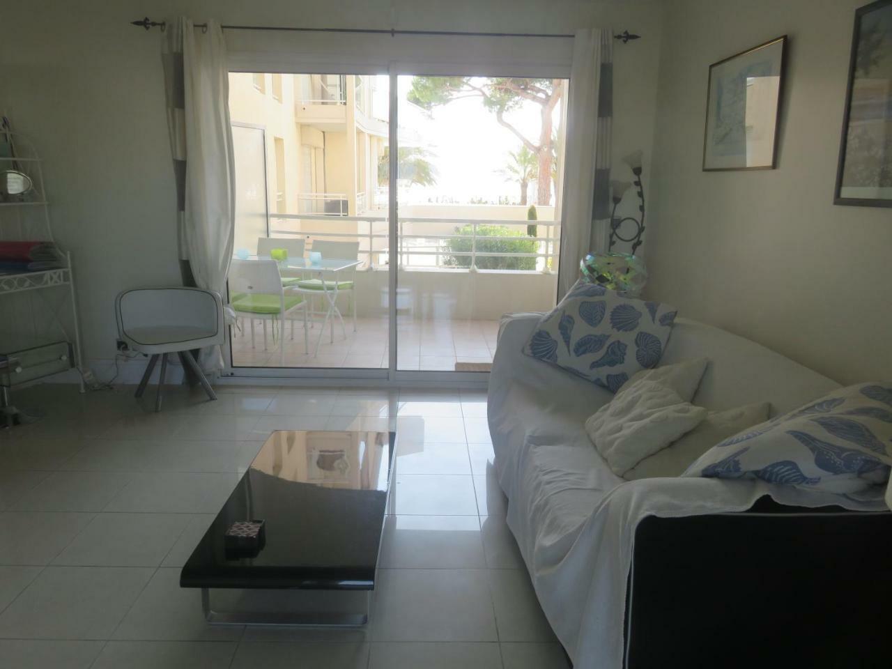 Stunning 2 Bed, 2 Bath Apt On The Cannes Sea Front Has Swimming Pool And Is A Secure Modern Building 464 Экстерьер фото