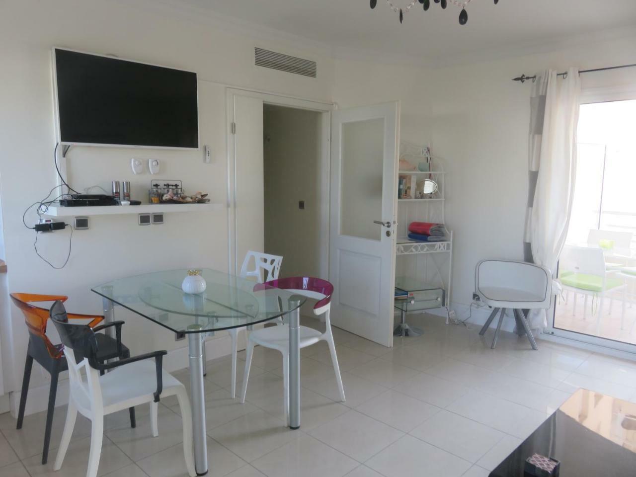 Stunning 2 Bed, 2 Bath Apt On The Cannes Sea Front Has Swimming Pool And Is A Secure Modern Building 464 Экстерьер фото