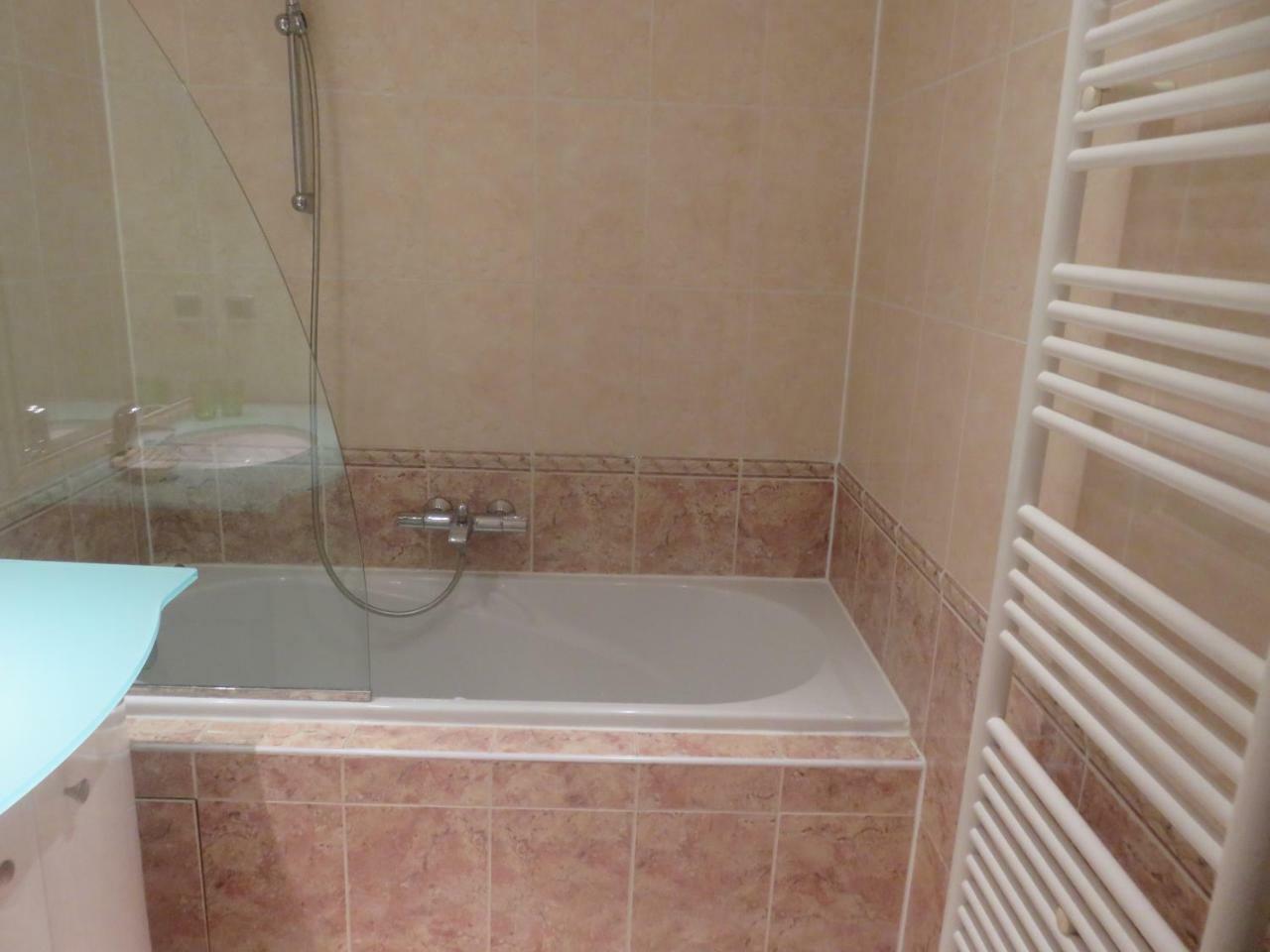 Stunning 2 Bed, 2 Bath Apt On The Cannes Sea Front Has Swimming Pool And Is A Secure Modern Building 464 Экстерьер фото