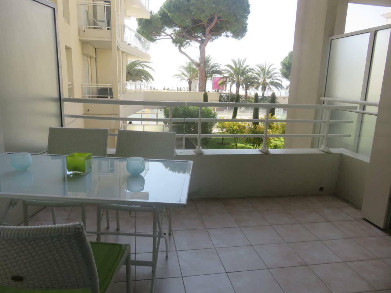 Stunning 2 Bed, 2 Bath Apt On The Cannes Sea Front Has Swimming Pool And Is A Secure Modern Building 464 Экстерьер фото